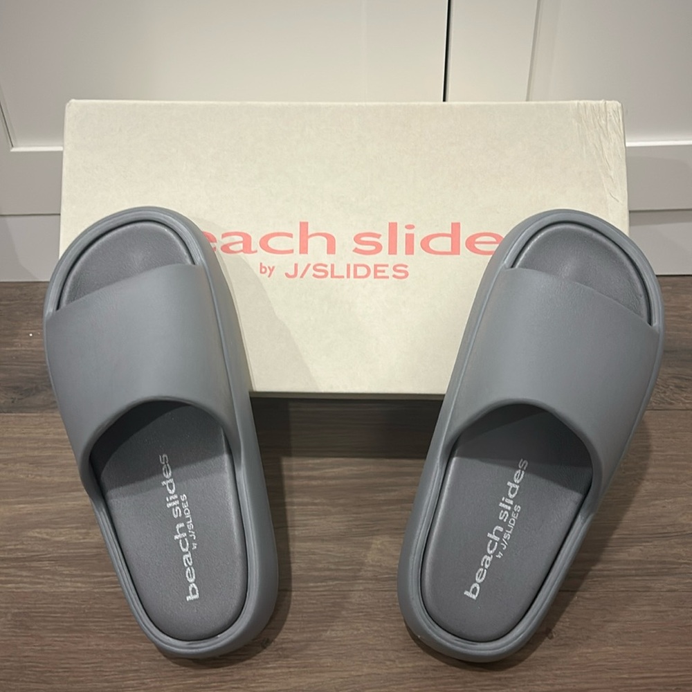 Brand new in the box grey Eva squish beach slides by J/Slides, size 7